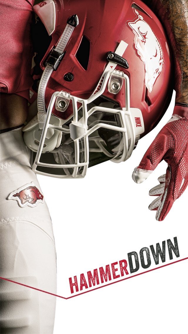 _kbolden's tweet photo. If you’re a recruit and you want to be a part of something bigger than yourself, I’m talking changing the culture/history/program, @RazorbackFB  is the place to be!!! #HammerDown #RazorFAST18 https://t.co/nkpCs0wFDm