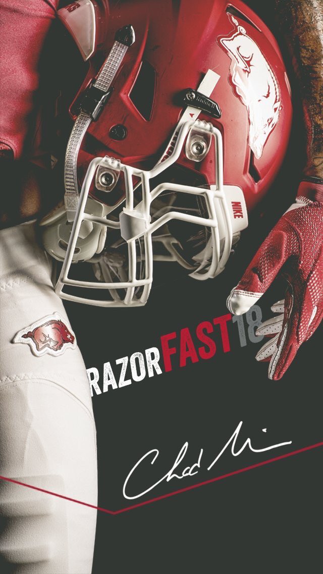 _kbolden's tweet photo. If you’re a recruit and you want to be a part of something bigger than yourself, I’m talking changing the culture/history/program, @RazorbackFB  is the place to be!!! #HammerDown #RazorFAST18 https://t.co/nkpCs0wFDm