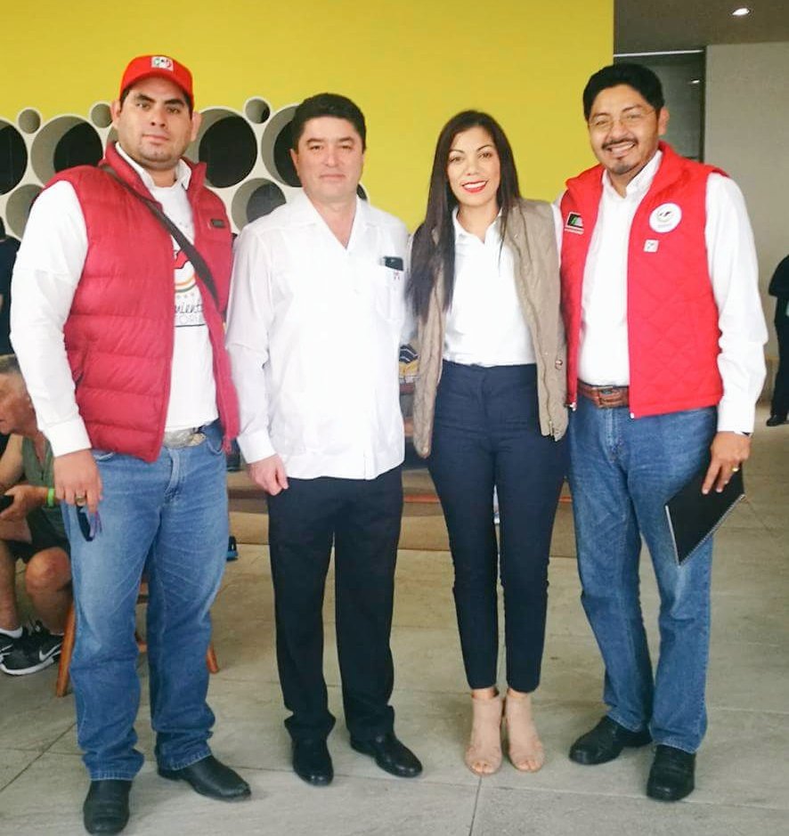 aldrin_284's tweet photo. Momentos #PRIQROO 🇲🇽
#PPMeadeEnQuintanaRoo 🇲🇽
19/01/2018
#GirasPRIQROO 🏃
@JoseAMeadeK
@CarlosCastilla8
@Felix_GonzalezC
@FredyMarrufo https://t.co/ttbf3mbwX7