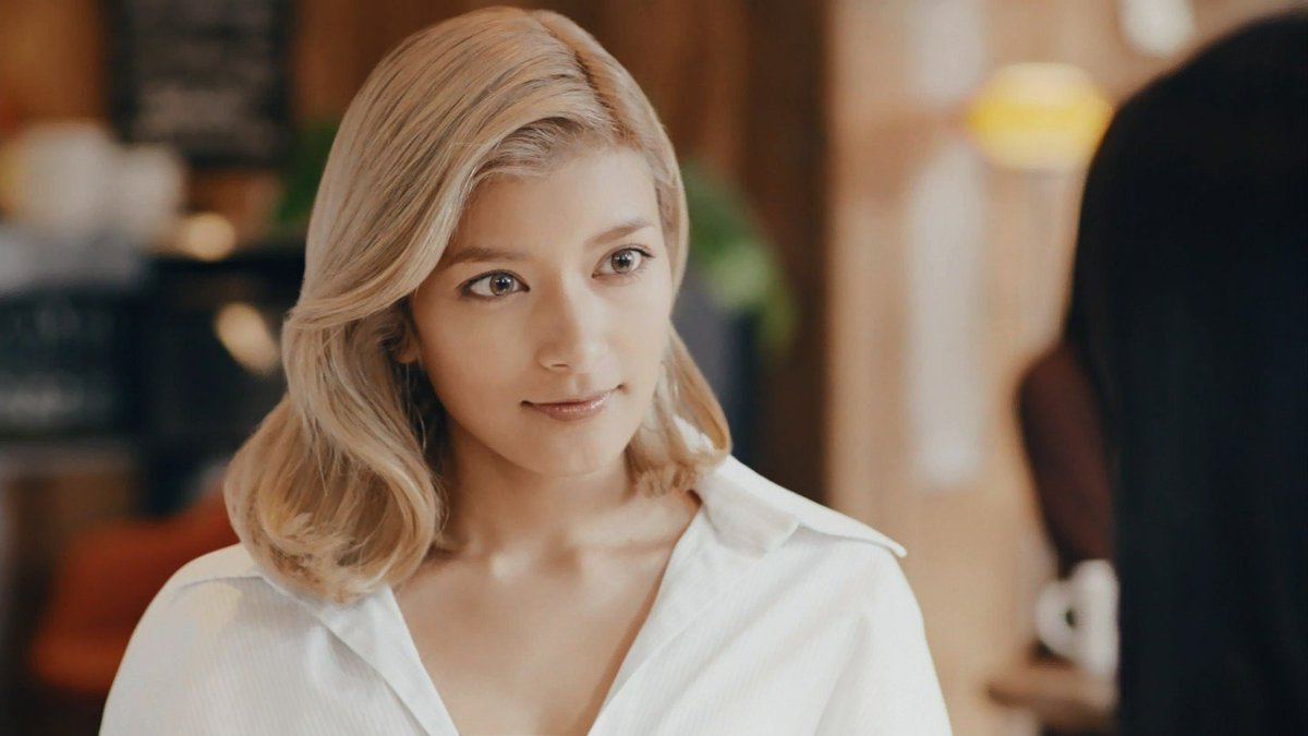 DMMビットコイン #ローラ