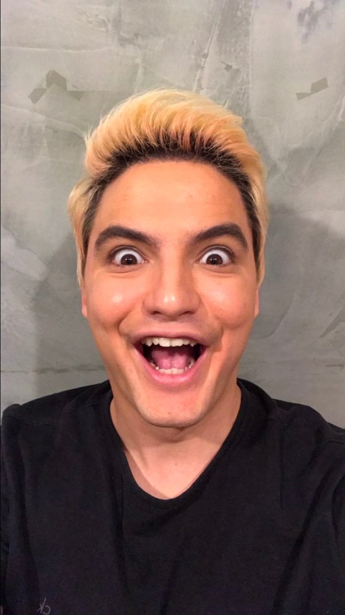NewsFelipeNeto's tweet photo. PARABÉNSSSS PRO IDOSO, O IDOOSO FAZ ANOS! E CADA AAANO QUE PASSA ELE FICA MAIS BOBO!!! ❣ @Felipeneto
#FNFaz30 https://t.co/F93JSc25GH