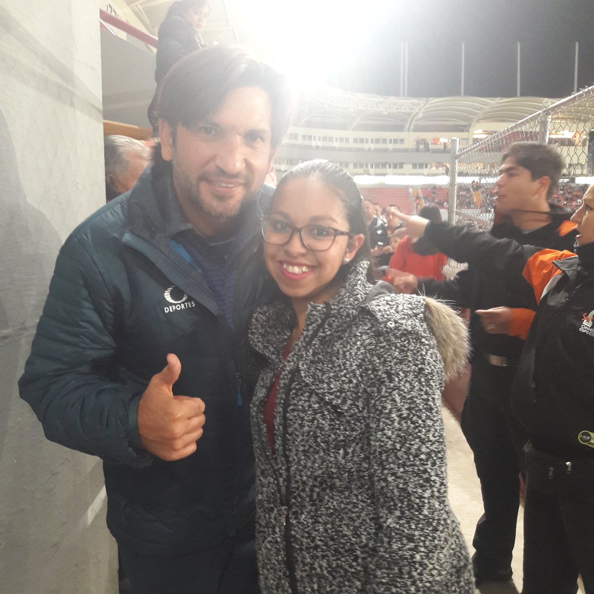 MarielaC0416's tweet photo. Pues aqui casuales con televisa deportes
#Televisa  #QueTDefine #lajugada
#clubnecaxa #necaxa #fuerzarayos #elkikinzo https://t.co/70BwAfvO81
