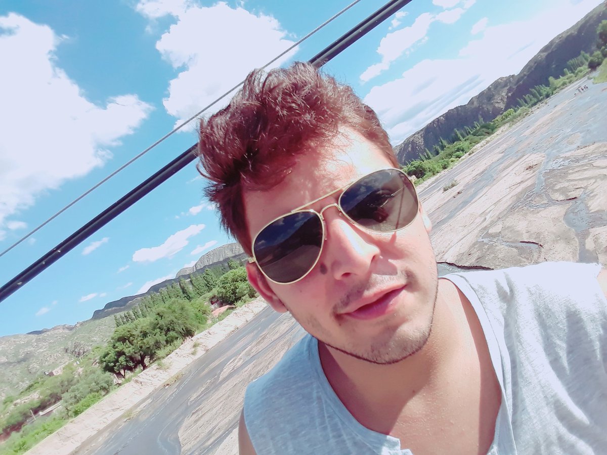RENSOFUENTE's tweet photo. Vamos a volar... te animas... #Modelos2017 #modelos #ModeloEPK #Telefe #miprimeracita https://t.co/heBGGrRDnZ