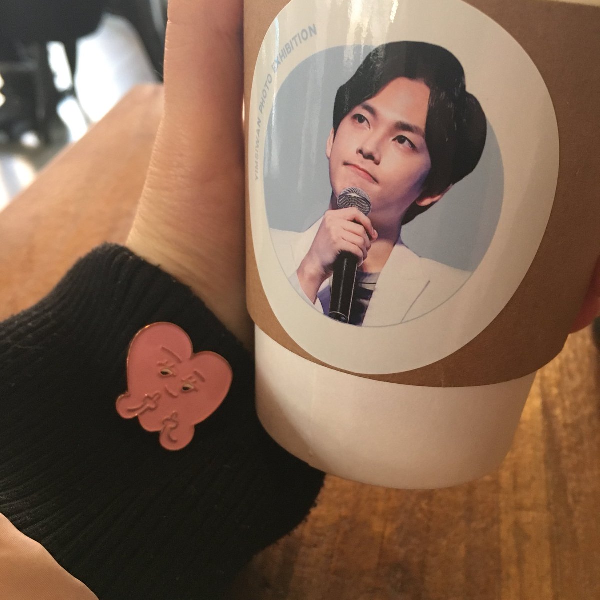 sumsumocsu's tweet photo. @yimsiwancom #임시완사진전시회 #No_034 흑흑흑흑 비록 다리가 뽀갈날 것 같았지만 너무 좋았다ㅠㅠㅠ ㅠㅠ ㅠ ㅠ시와나제대해!!!! 주최자님 정말 감사합니다흐흑 https://t.co/eF9pHNBPvK