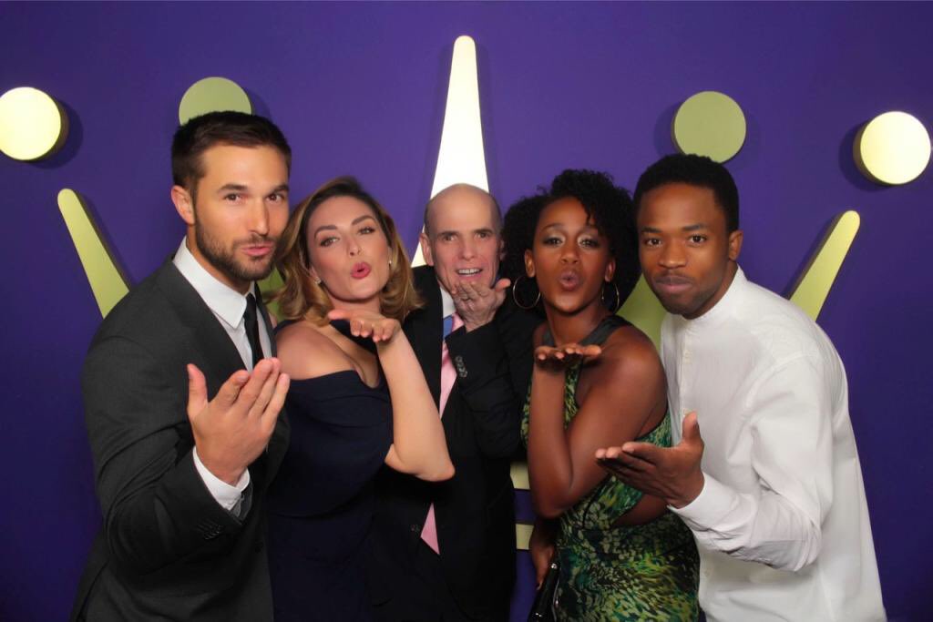 RukiyaBernard's tweet image. Thanks so much for watching #OneWinterWeekend Here’s a pic from last weeks #TCA18 w @TaylorCole @jackoturner @DewshaneW @billabbottHC and urs truly!! Xoxo #Hallmarkies @hallmarkchannel #Hearties ❤️