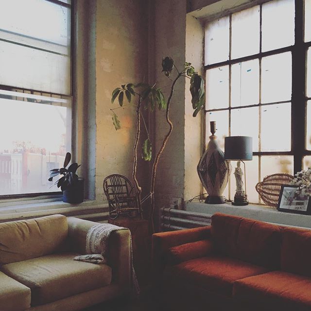 ATTICcity's tweet photo. A pretty day in Baltimore. Congrats to @cedarandcotton on their store's three year anniversary. Their showroom is an amazing space. .
.
.
#baltimore #charmcity #midcenturyfurniture #midcentury #midcenturymodern #vintage #vintagestyle #acreativedc #bythin… https://t.co/TGO0g0DxK7 https://t.co/kGmSp88vpP