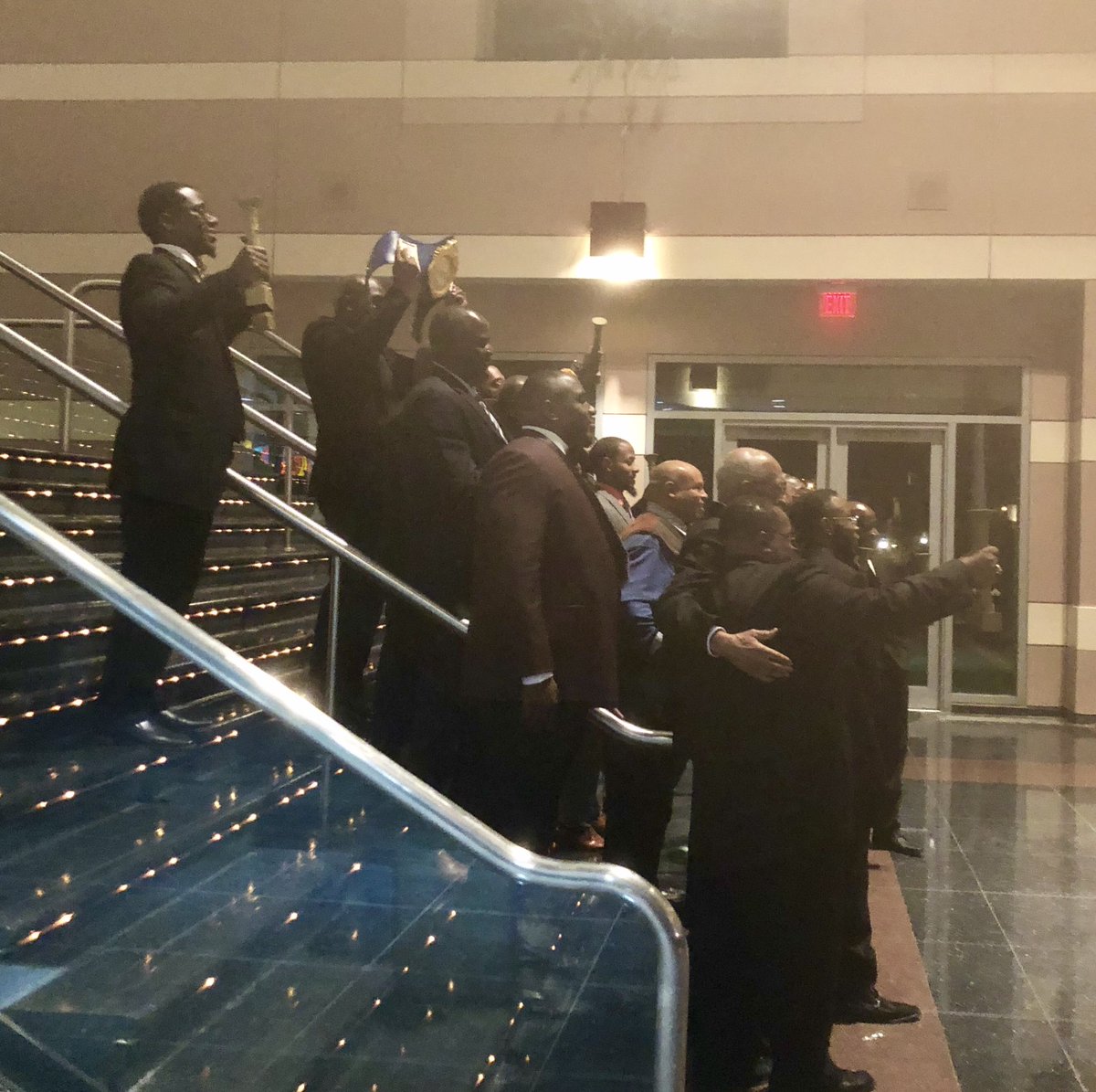 ROCBMAAwards's tweet photo. Oh what a night! Thank you to all of the volunteers, presenters, entertainers, honorees and attendees who made the inaugural #ROCBMA Awards a success!!! Stay tuned for more great events in 2018! #BlackExcellence #roc https://t.co/xj4JfqgH9J