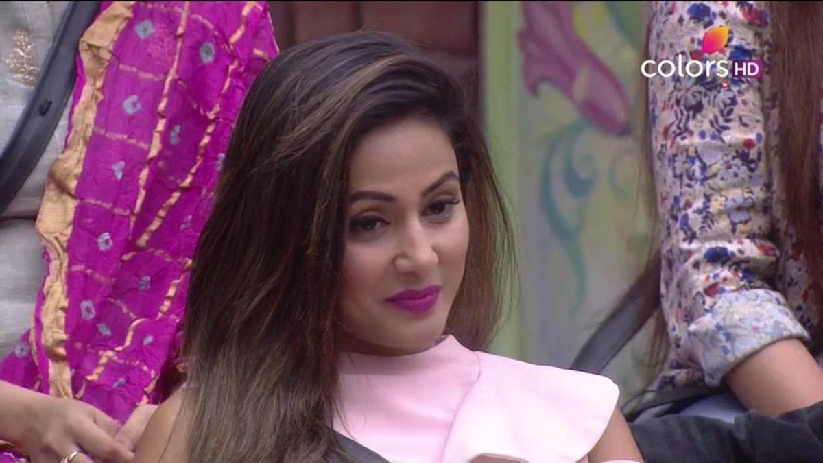 reshu612's tweet photo. @eyehinakhan @JJROCKXX I miss u soo mch #hina ji# roky#hiro https://t.co/2FqS6s1Ep0