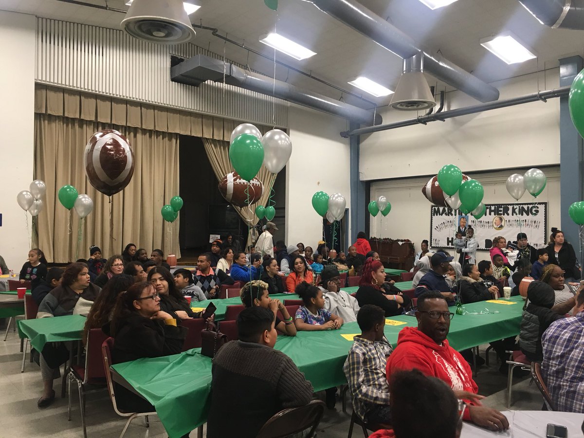 LAPDStoecklein's tweet photo. Celebrating @PuebloUnited #youth #Football and our Community...thank you, @stevescrm23 and Ofcr. Soto for pouring your hearts into these amazing young men! #LAPD #CSP https://t.co/A2O0jl53Hc