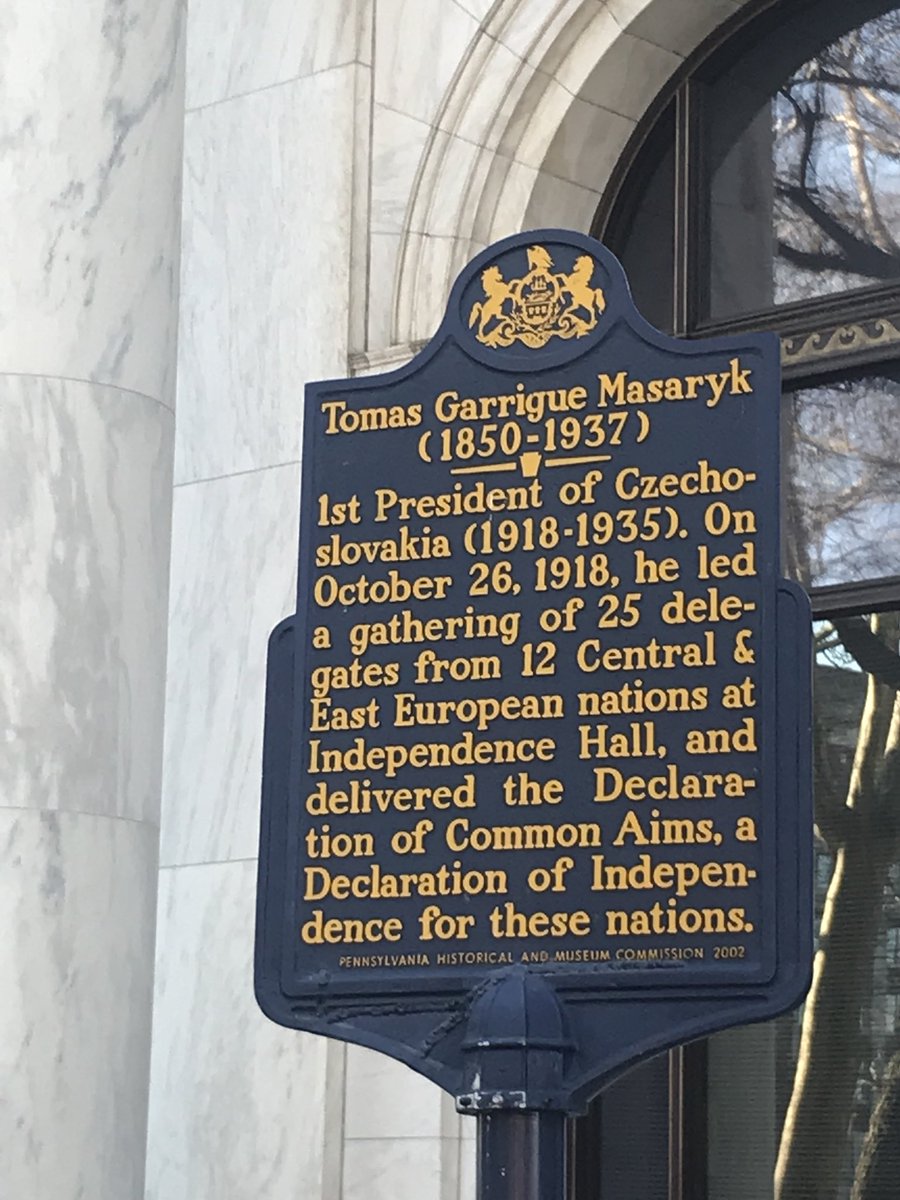 modus_apps's tweet photo. We envision actors and figures overlaid on our markers. Learn and answer questions and show your #philly knowledge @WalnutStTheatre #civictech #keystone https://t.co/qXbsswxK82