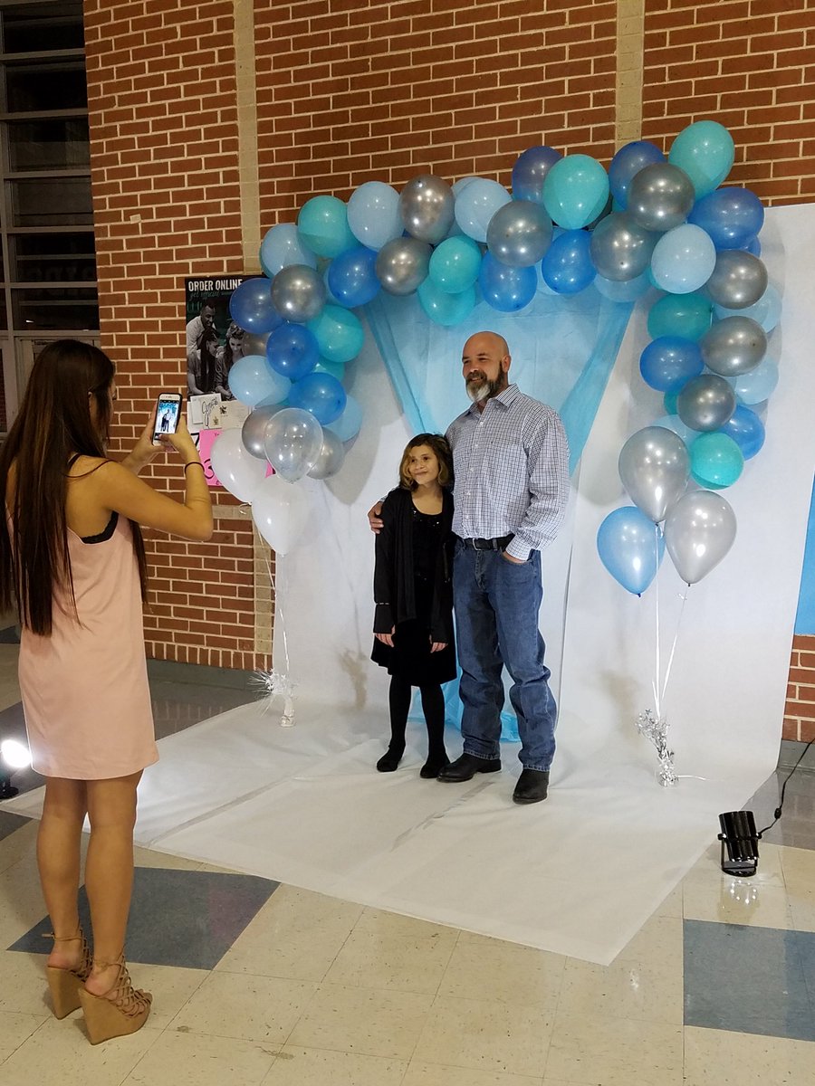 FRHSCheerNation's tweet photo. Daddy Daughter Dance happening RIGHT NOW!! Come join the fun! #DDDance #RidgeCheer #RidgeNation #ItsBetterAtTheRidge #PantherPride #UCA https://t.co/4ikplUd5aq