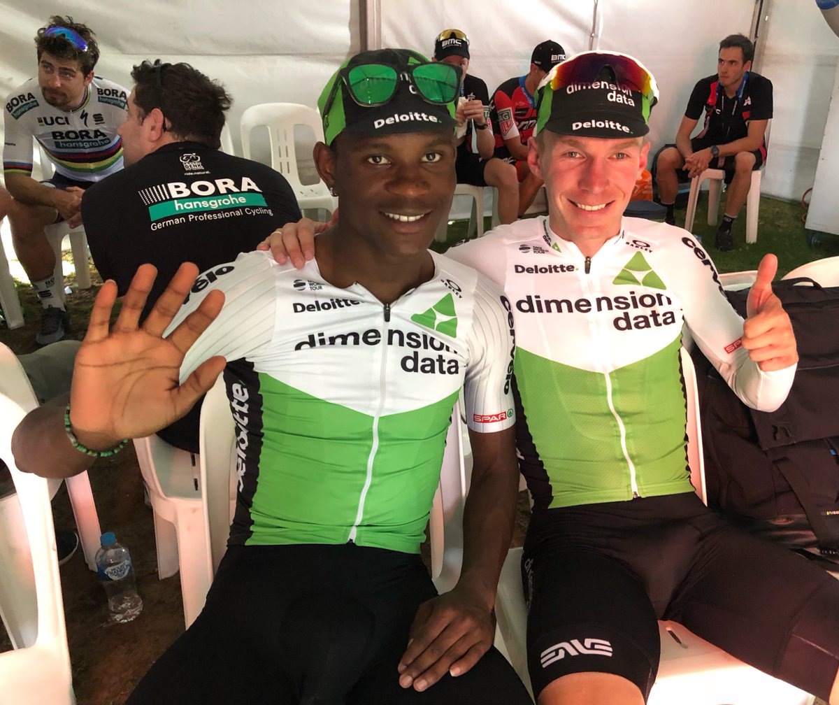 Pinarello_Q36_5's tweet photo. 🇦🇺 #TDU

So proud of our guys... @tomjelteslagter secures 3rd place overall and @nich_dlamini wins the Subaru King of the Mountains Jersey! 🖐🏼 #BicyclesChangeLives https://t.co/0vOlxLb0Cr