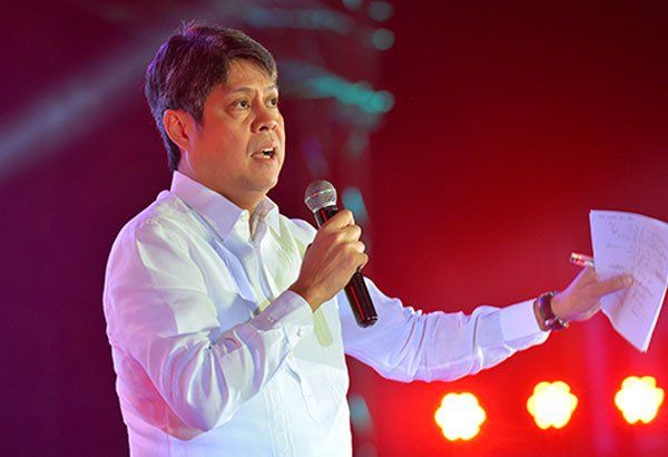 PhilippineStar's tweet photo. Liberal Party vows to grow stronger https://t.co/53g35NfMrS https://t.co/KQGeyFPjgC
