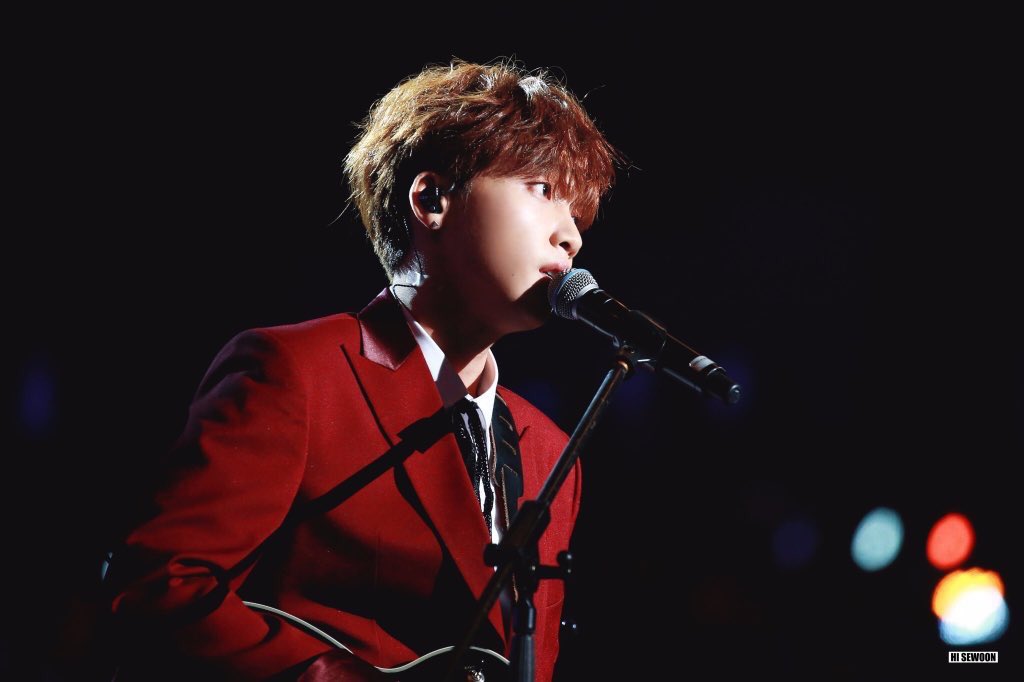 잘생긴남돌봇 tweet media