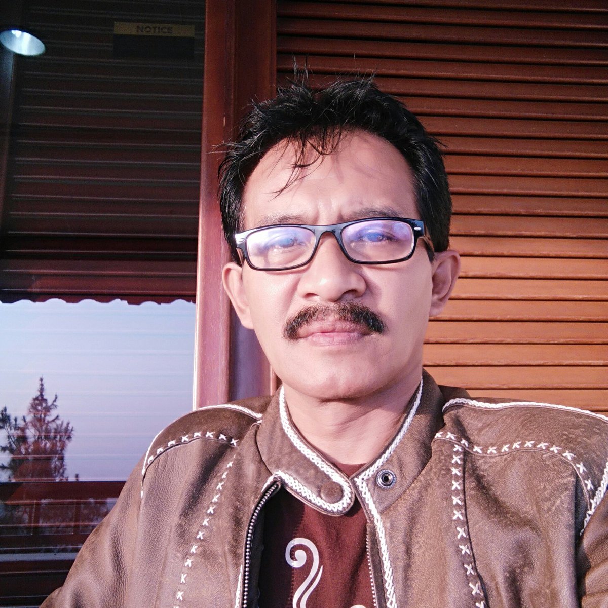 hernawan64's tweet photo. #FotoProfilBaru https://t.co/AvR6kpvowl