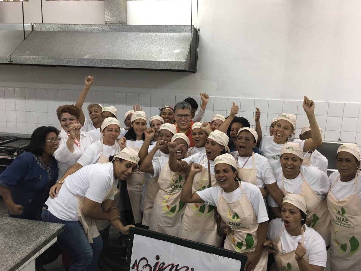 JauaMiranda's tweet photo. LA OPCIÓN REVOLUCIONARIA https://t.co/EYDxWyLSI0 Frente a la agresión imperial, nuestra opción no es cualquier victoria, tiene que ser una victoria democrática, popular, ética, socialista, Bolivariana. ¡ Una victoria Chavista! https://t.co/umSgKXBY8O