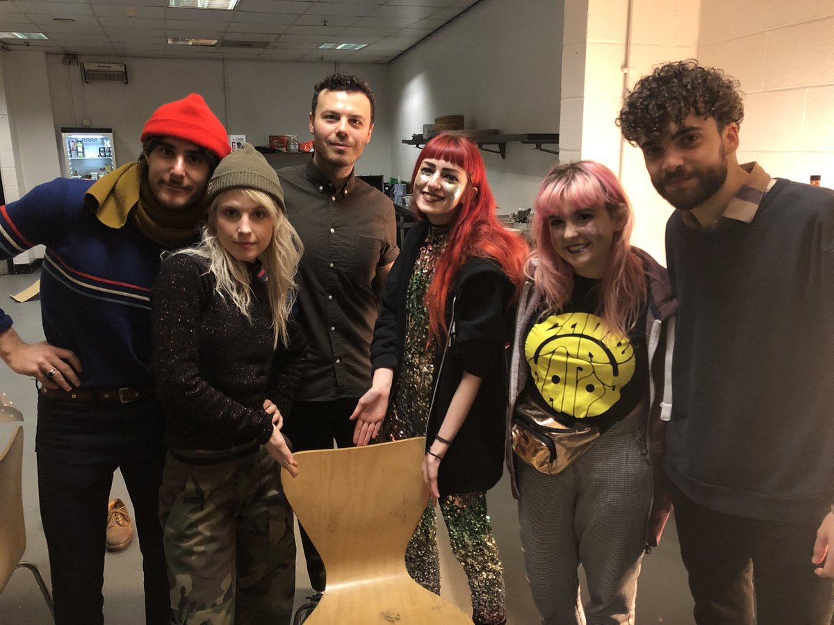 emilyisabore's tweet photo. the last two days have been WILD, thank you @jyplaysguitar @yelyahwilliams @zacfarro @itstayloryall @paramore for your kindness, much deserved for @tradedmistake 💕💕 https://t.co/Sp5WdoeTY3