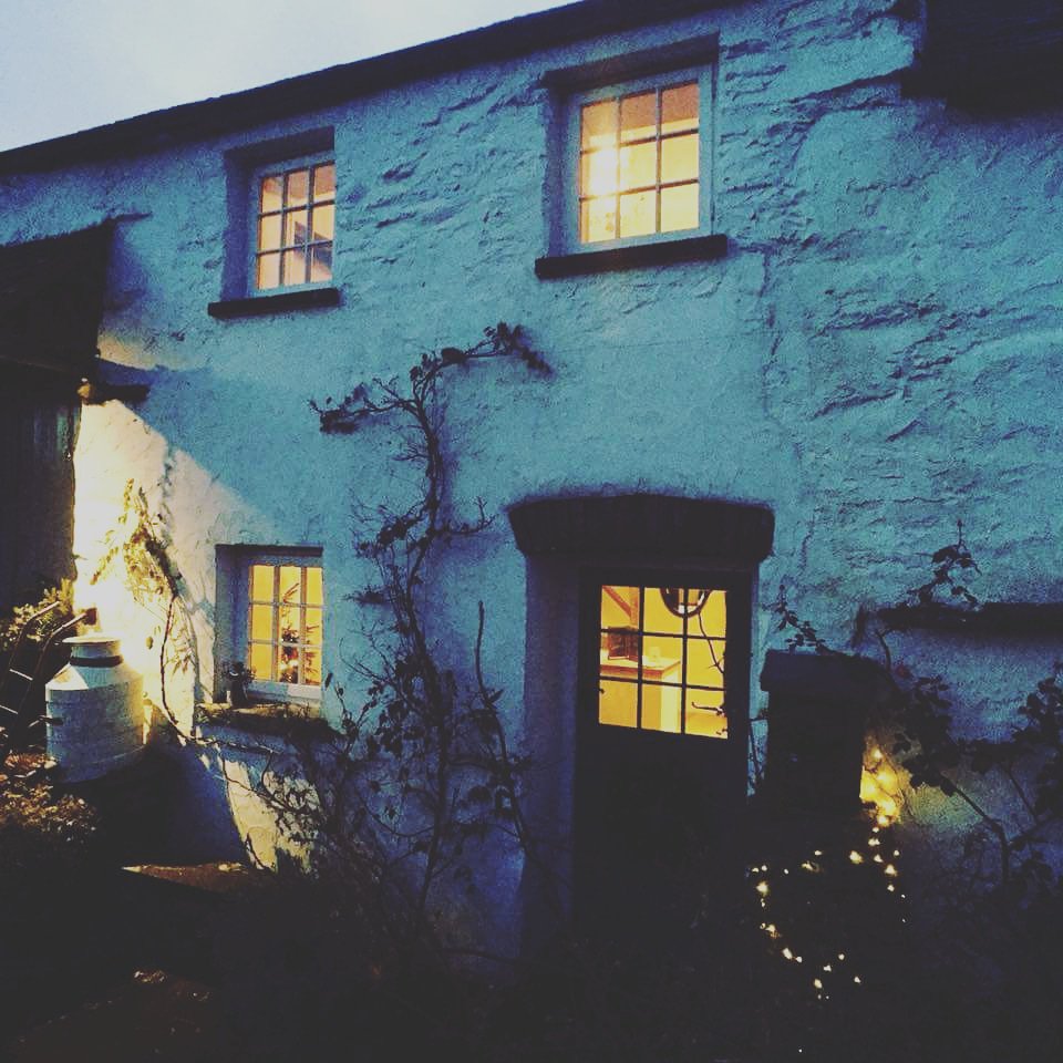 CumbrianLassCL's tweet photo. Cheeky Night away with the Mister to celebrate our engagement at @CrumbleCottages
Can't wait to sit my self in that hot tub with a glass of bubbly!
Any suggestions of things to do and see??
#Cartmel #CumbriaisOpen #NotJustLakes #CumbrianLass https://t.co/UGyKBhGdGa