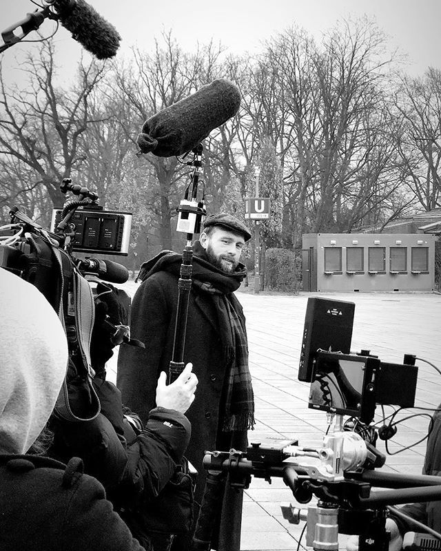 DerHarting's tweet photo. 🎬 and action 🎬  @sechsviertel 
#sechsviertel #derHarting #2018 #64reboot 
___________________________________________________
#film  #move #blackandwhitephoto #camera #berlin #olympiastadion #crew #bw #style #pic #mood #active https://t.co/Kfircss2nS https://t.co/uriHgEq8uY