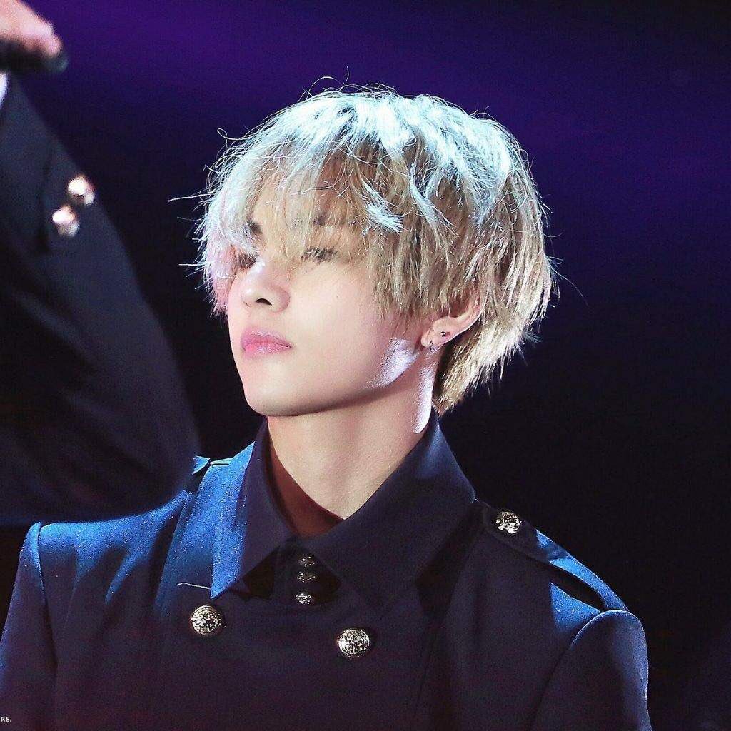 rpg_mk's tweet photo. ¤ Kim Taehyung
¤ BTS
¤ @KTaeHyung_Mk https://t.co/RLciJJc0i9