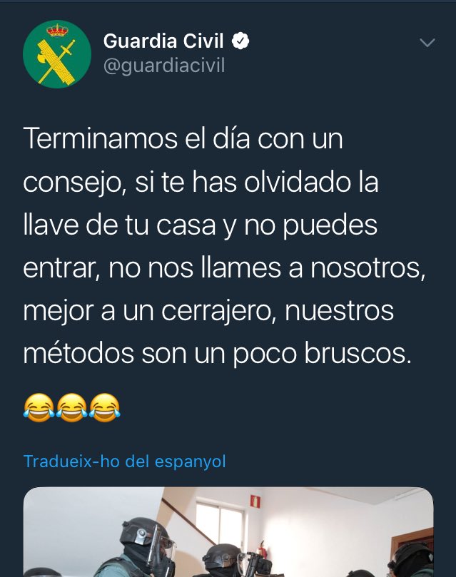 lurssia's tweet photo. Sí, @guardiacivil, por aquí en Catalunya sabemos lo bruscos que son vuestros métodos https://t.co/JstGqULh0a