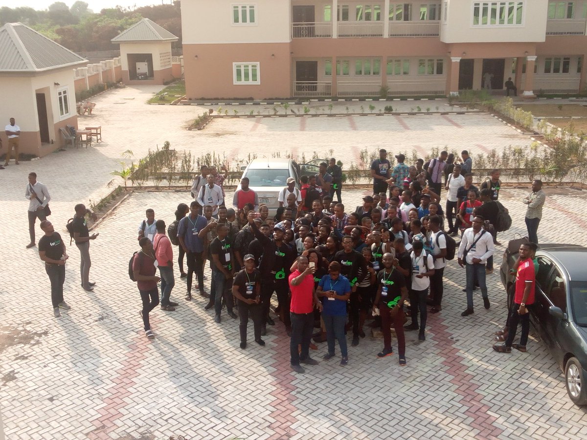 forLoopOwerri's tweet photo. Ladies and gentlemen, i give to you the #forloopOwerri community.

Let's build the Africa Tech Ecosystem together.

@OluakaA @gmsquare93 @Africastalking @Andela @theflutterwave @forLoopAfrica https://t.co/jchoOVnYQy