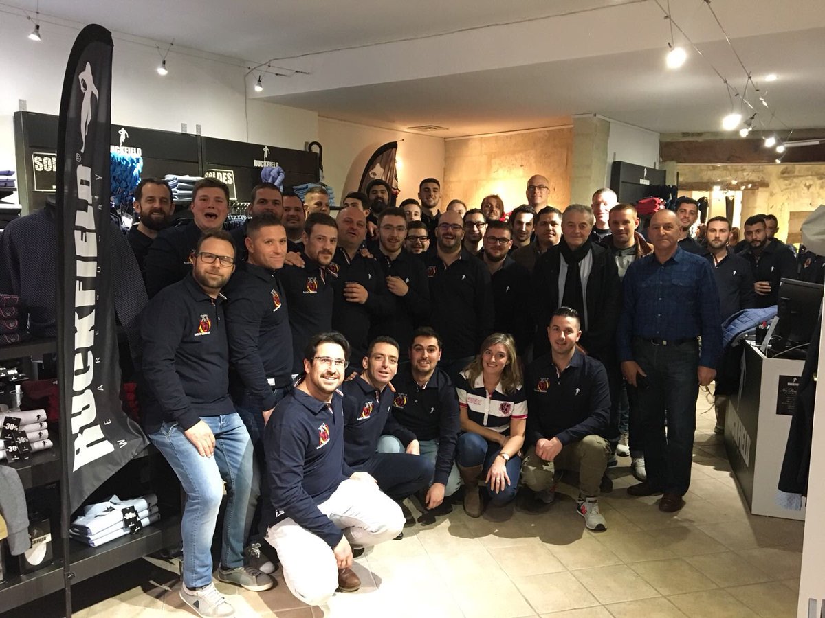 ruckfield's tweet photo. Ruckfield sponsor des clubs amateurs #StRemyDeProvence https://t.co/xg341yV02s