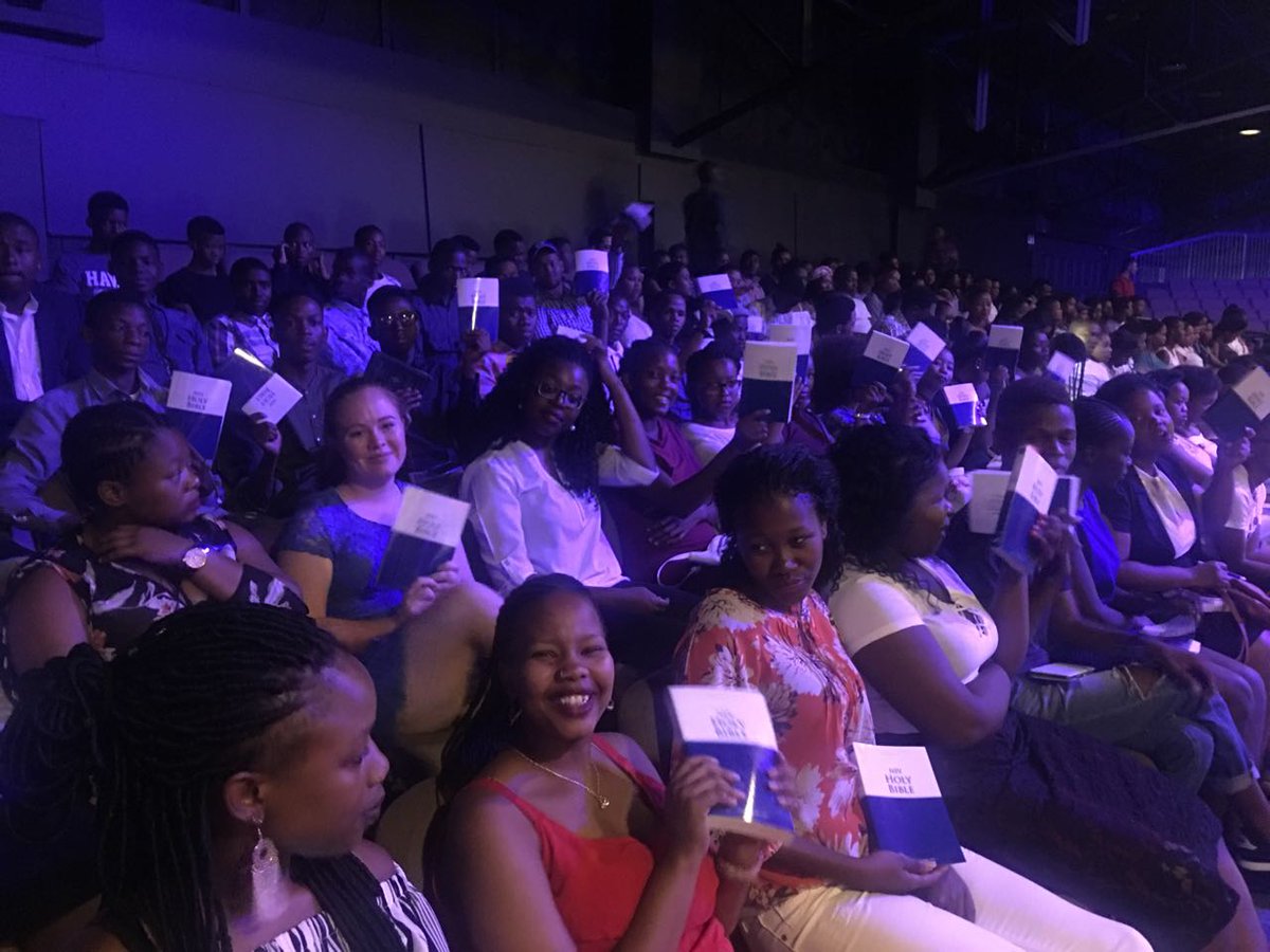 Wandi4Jesus's tweet photo. More than 120 first Years from CUT Morning Service, #Greater2018 #CRCStudents #GodFirst @CRCMain Ps @AtBoshoff https://t.co/v1XjhxUxEW