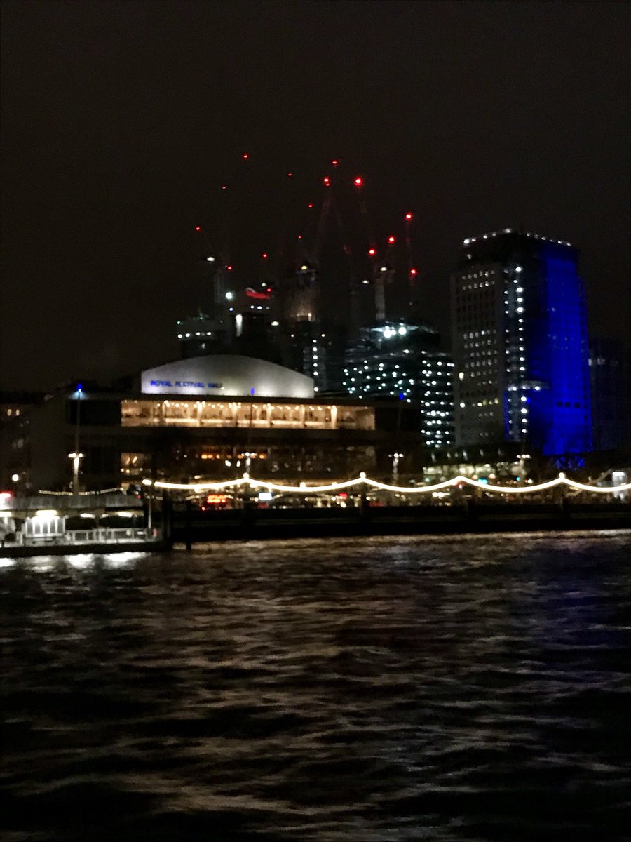 Hooverit's tweet photo. BANKSIDE: ...taking the night waterbus from the new Battersea Pier to Bankside...a 20-minute jolly jaunt, on-board expresso hit &amp; ‘lights’ @thamesclippers. Beats a taxi on every level #lovemyriver #Thames #coolnightout https://t.co/1QyJOYGBkx