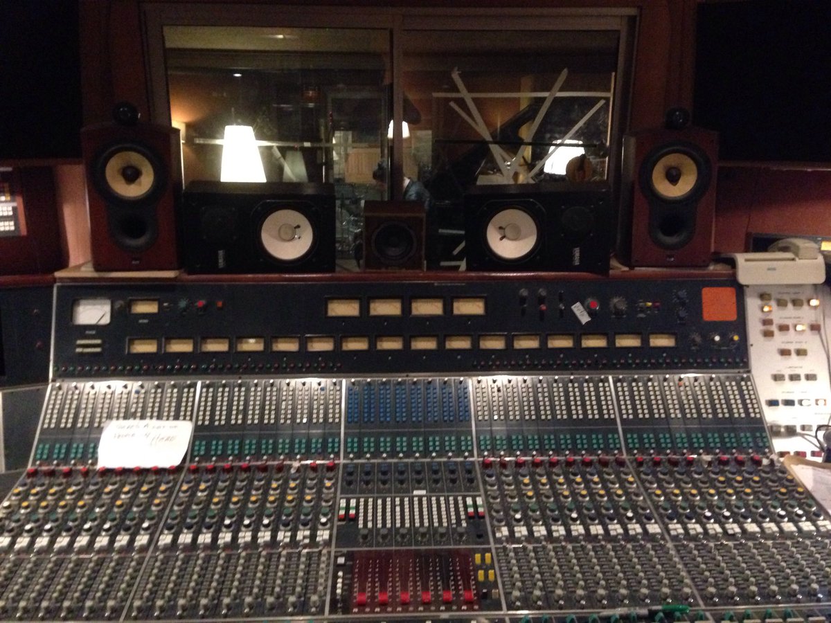 reprohead's tweet photo. I've been listening to voices &amp; musical instruments through this 1973 Neve desk for 2 weeks, that's undoubtedly as good as it gets, @lafrettestudios RECOMMENDED! https://t.co/CkqLCnon4s