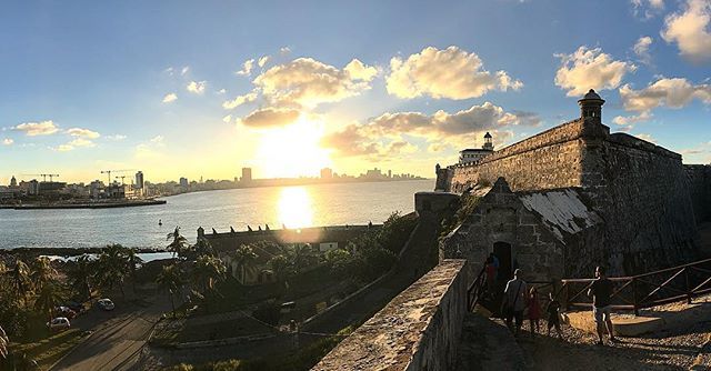 StefanCaiafa's tweet photo. 🎶 Half of my heart is in Havana, ooh-na-na. 🎶 Post-Cuban holiday blues in effect... beautiful island with beautiful, kind-hearted people, I have to say. Soulful, sultry, serene, sublime – an island with a rhythm all its own. #Havana #Cuba #🇨🇺 #Caribbean #Travel #MyTinyAt… https://t.co/4sRIzFIM9g