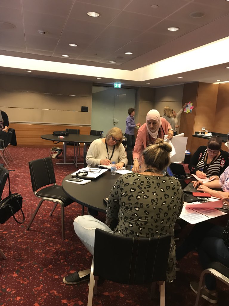 Grande_Section's tweet photo. Qatar #Last day#assessment in the early years #result of workshop #what to stop ,what to start and what to continue doing @Hhhsinfo @tbaassiri @rasha_hd @seldamansur @najo_sabi https://t.co/bbPB2A8Ehp