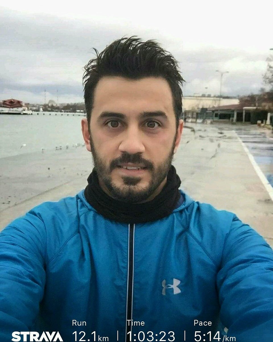 ceyhunsenkal's tweet photo. Hava: 4C° Yağışlı
Bahane yok, pazar sabahları koşu için mükemmeldir, öyle değil mi @voltfloyd 💪🏃 Weather: 4C° Rainy
No excuse, SunDay is RunDay for us @voltfloyd 👍@nikerunning @coachbennett @garminturkiye @underarmourturkey #voltfloyd #nikerunclub #nikerunning #sundayrunday https://t.co/XDkWGxAKXA