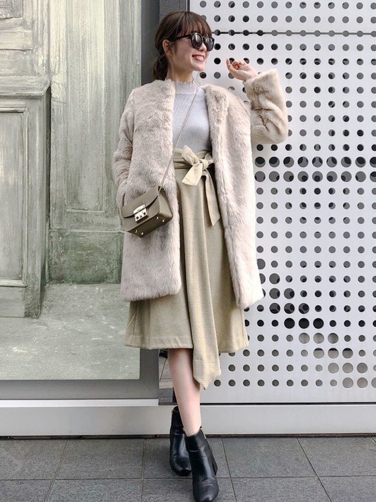 ノーカラーフェイクファーコート Twitter Search