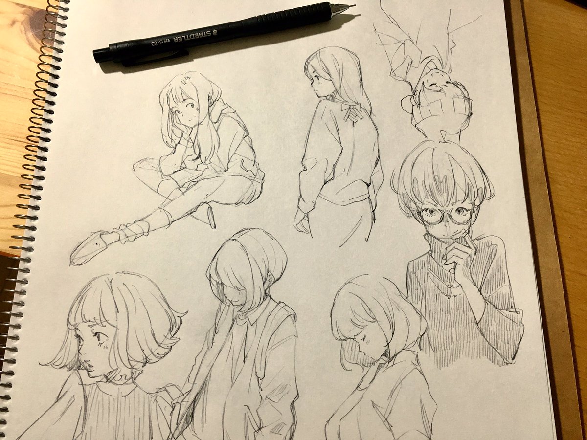 ステッドラーの新しい製図用シャーペン買ってみた。
普段の奴より滑りなしでノックの感触もいい。やっぱオレンズやデルガードよりこっちの方が描きやすいな。 