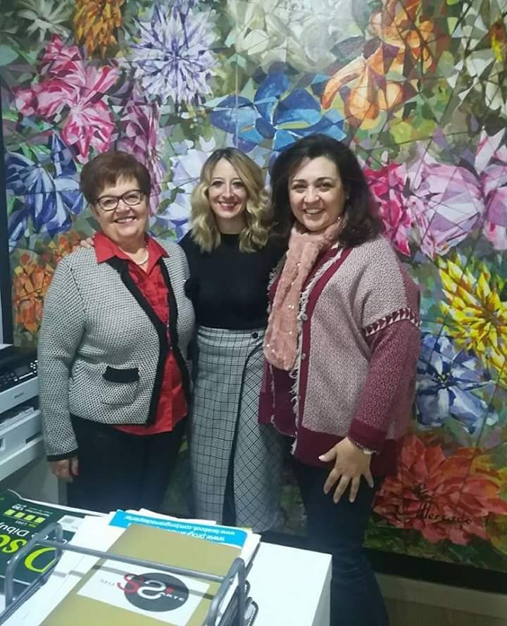 AFAMMERGRANADA's tweet photo. AFAMMER-Granada- asistió a la presentacion del Método Sáncal en la Escuela de Música Musarte Motril. Quisimos felicitar a su directora Sara Mercado, por sus magníficos y novedosos proyectos musicales. ¡Enhorabuena Sara!

#Afammer
#Afammergranada
#Musarte https://t.co/Vtyodlznws