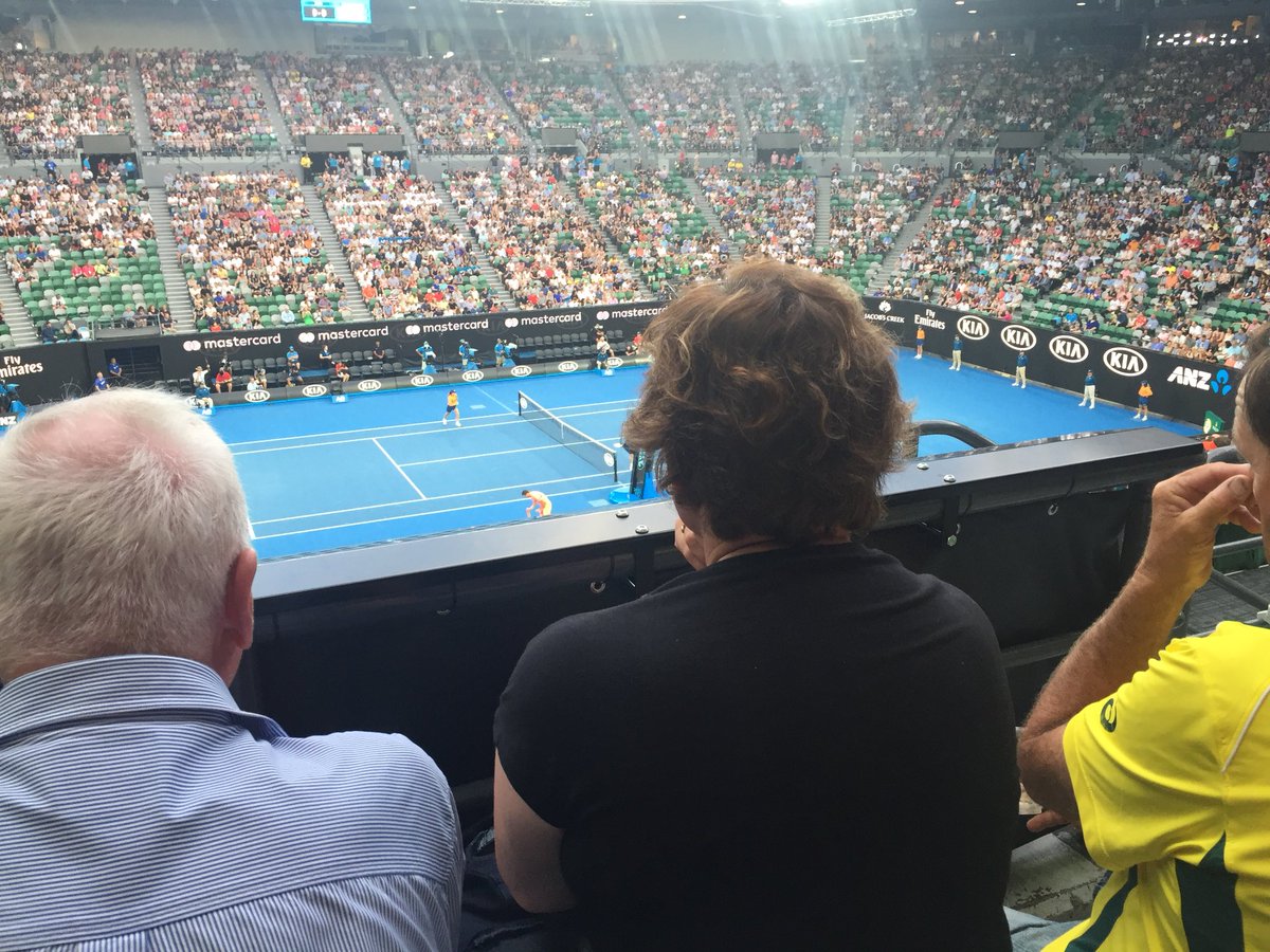 damian_voss's tweet photo. Nice decision to put the solid section and make people sit forward so those behind can’t see. #ausopen #rodlaverarena https://t.co/I3MWhJvq4z