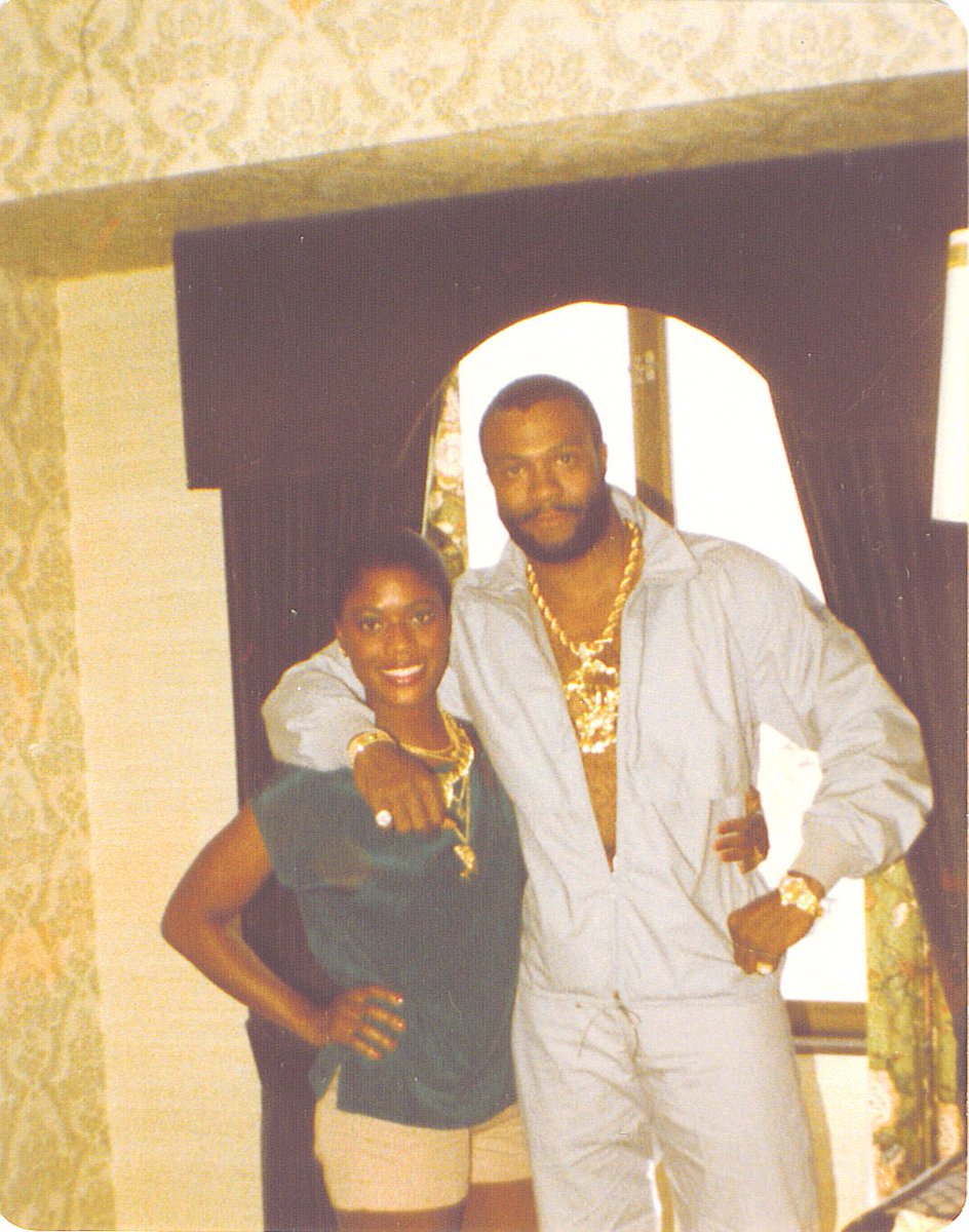 Washington D.C. has a pretty deep reputation for their various drug lords and hitmen like Wayne, Michael Fray, and FBI informant Rayful Edmond just to name a few. Michael Fray pictured with the lady, Rayful in the other picture.