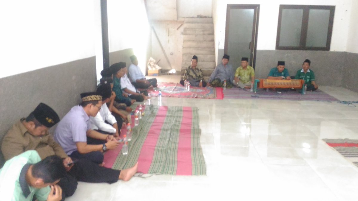 Sedang Berlangsung Silaturrahmi &amp; Rapat Dengar Pendapat PKB brsama MWC NU Dapil 2 (Menganti-Kedamean) di Aula MWC NU Kedamean. <a href="/DPCPKBGresik/">DPC PKB Gresik</a> @LPPDPPPKB @PCNU_Gresik <a href="/DPP_PKB/">DPP PKB</a> <a href="/nahdlatululama/">Nahdlatul Ulama</a>