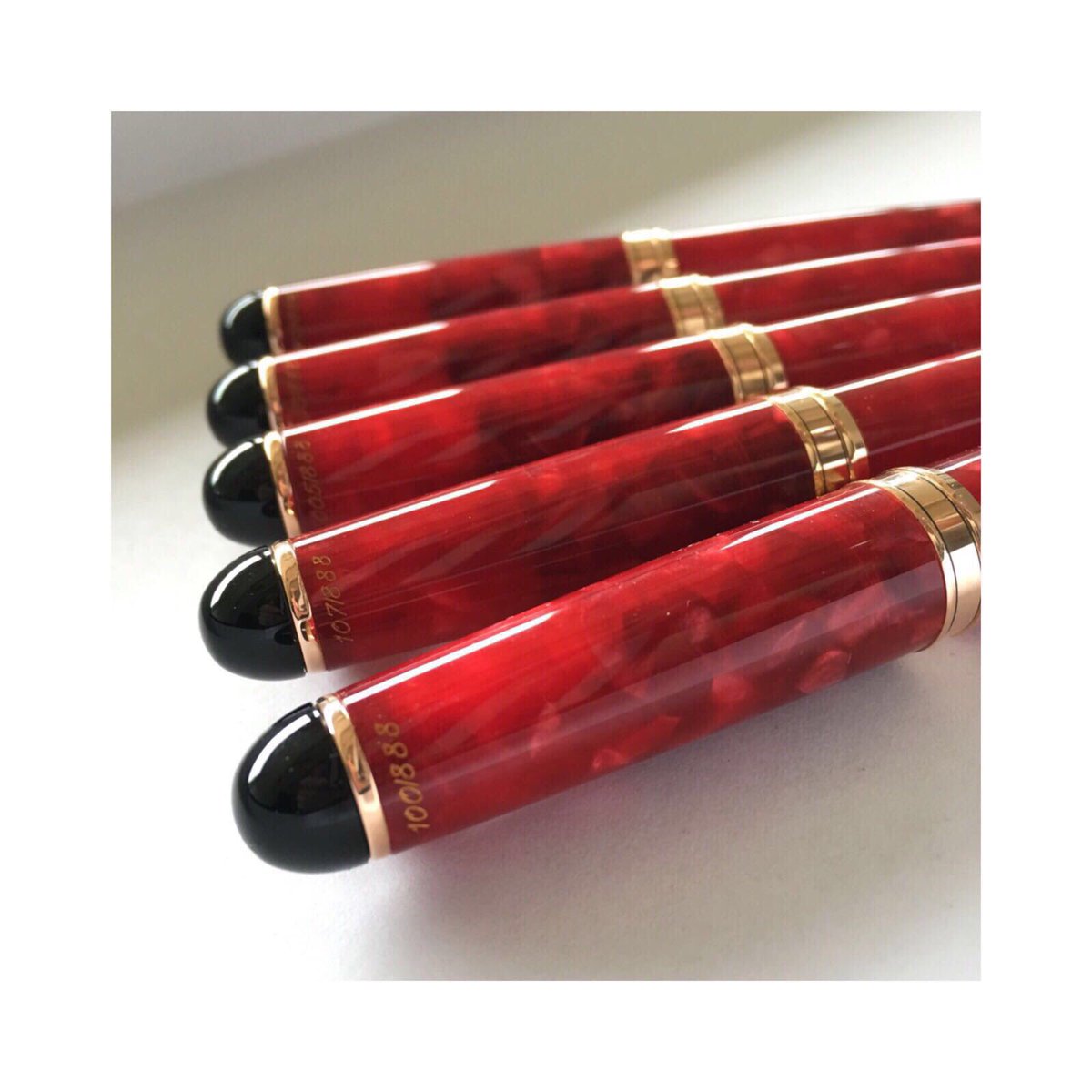 vulpenwereld's tweet photo. De Vulpenwereld gaat verder...nog 24 uur. Voor luxe #vulpennen, #balpennen of #ballpoints en #pennensets gaat u naar de VULPENWERELD @VULPENWERELD #Vulpenspeciaalzaak #GRONINGEN , 
uw ( online)  schrijfwarenspeciaalzaak
https://t.co/mOlcHx4d5N https://t.co/Stf5aDShFK