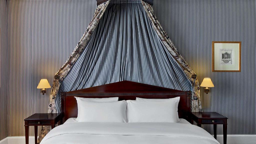 LeDokhans's tweet photo. La douceur de nos chambres Deluxe… Des cocons douillets au cœur de l'animation parisienne…
--
The sweetness of our Deluxe rooms ... Cozy cocoons in the heart of the Parisian animation…

▶️ https://t.co/UT83CiZ7yA https://t.co/uSR8kXBeO2