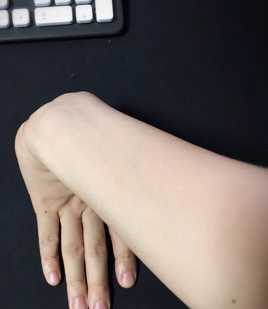 どれだけ曲げられるか、あなたはできる！？まるでゴム人間のように身体を曲げられる人は意外に多いwww