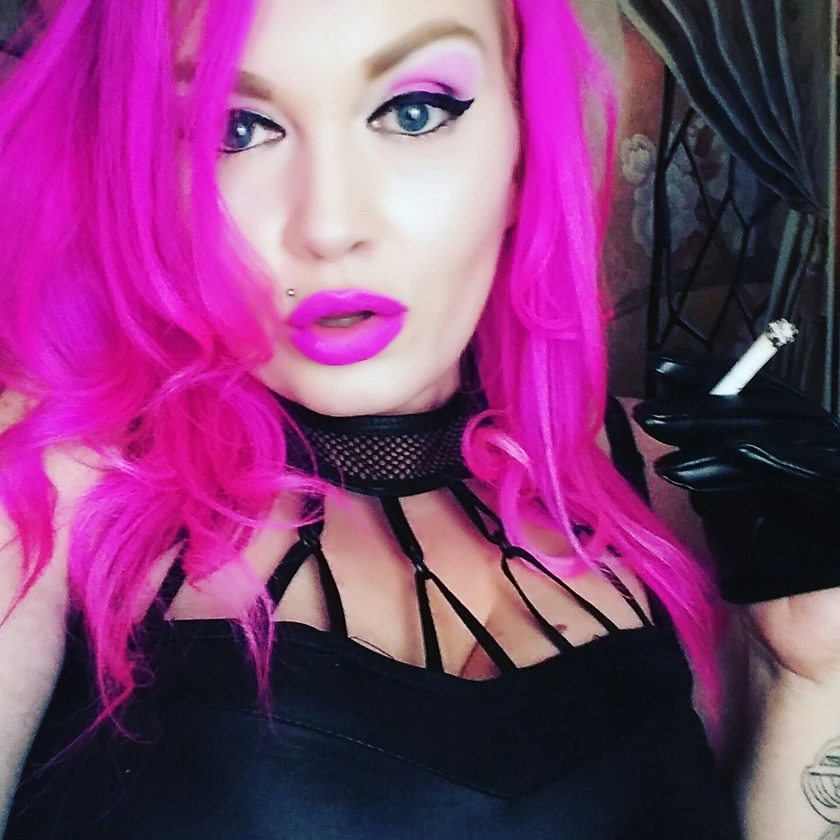 DevoseSecret's tweet photo. #NewProfilePic #Femdom #Findom #BossDomme #EliteDomme #humanatm #cashslave #finsub

If you put the💰where your mouth is you can't speak until I remove it
😜😈

#GreedyGoddess #paypigs apply with #tribute

@GeneralGrave @RTfeet @RTP1G @womenruleonly @ShrunkBoy @tonybobo3 https://t.co/x1WIiBH9cG