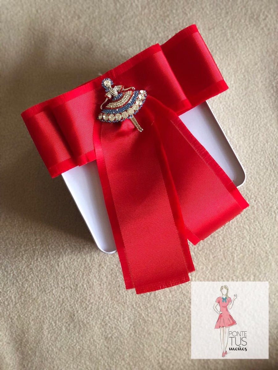 TuPontelos's tweet photo. ❤️Colección de #Bows #ValentinesDay ❤️
•
#Bows Parche bordado a mano y metal $450 y $500
•
Tamaño Big
•
#PonteTusMoños🎀 #TuPontelos 
#StyleInspiration #CalidadTotal #DiseñosUnicos #InstaBow  #SanValentin #TuEstilo #StyleWomen #ladyinblue💙 https://t.co/eot2Wi9TlS