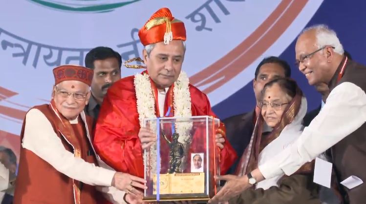 Priya_R_G's tweet photo. @BCSConclave  #8thBCS Ideal Chief Minister Award.. https://t.co/GeUgI0JZVa