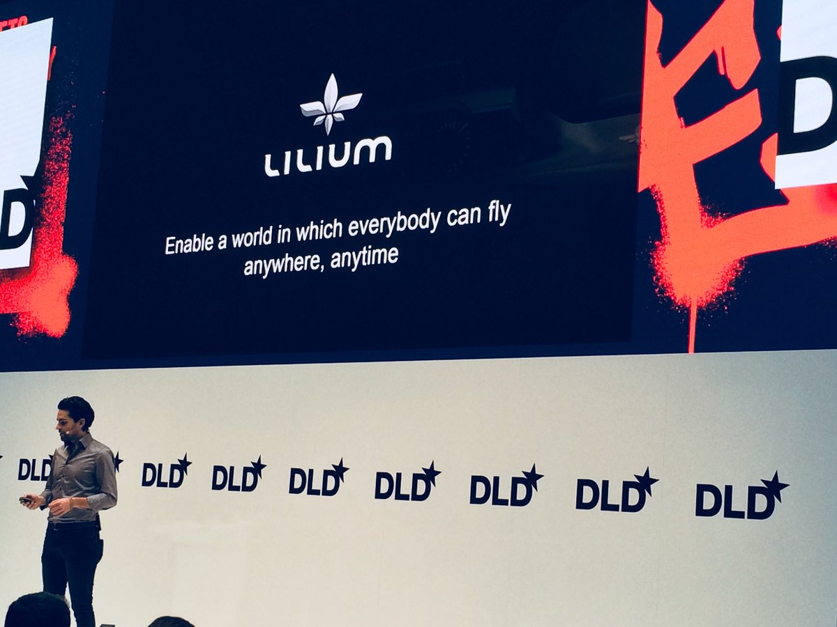 InvestinBavaria's tweet photo. #Bavarian #startup @Lilium jet Grand Price winner of #hellotomorrowchallenge @DanielWiegand_ talking about the future of #airmobility @DLDConference #bytevaria https://t.co/U1Ut1UuYid