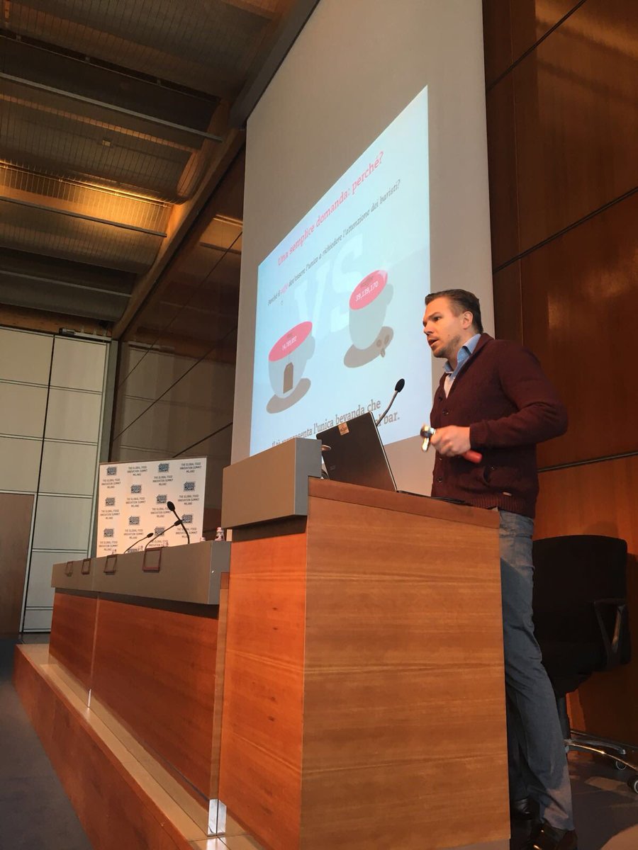 SEEDSandCHIPS's tweet photo. #sigepnextpitch18 le startup si presentano alla giuria, ecco @enjoyBesso #sigep2018 #foodInnovation #FoodStrtups #FoodService @SigepRimini https://t.co/9o3lDDrwVF