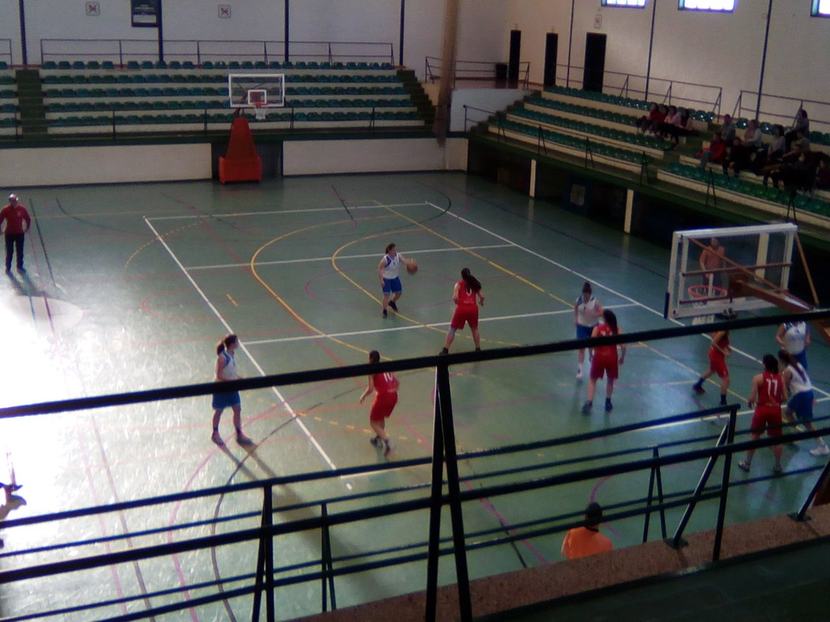 I aquesta vesprada amb <a href="/ClubMVallsBasqu/">Club M.Valls Basquet</a> Femení! Ja tenia ganes de vore un partit de les xiques! Molta força i ànim! Després a gaudir del masculí i del <a href="/RCOntinyent/">Rugby Club Ontinyent</a>!