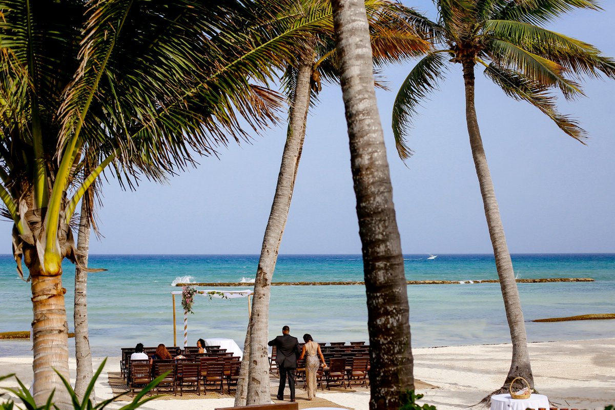 VelasResortsMexico (@velasresortsmex) on Twitter photo Plan your elegant event at <a href="/GVRivieraMaya/">Grand Velas Riviera Maya</a> and say "I do" in front of this gorgeous Caribbean beach background. Plan your elegant event at <a href="/GVRivieraMaya/">Grand Velas Riviera Maya</a> and say "I do" in front of this gorgeous Caribbean beach background.