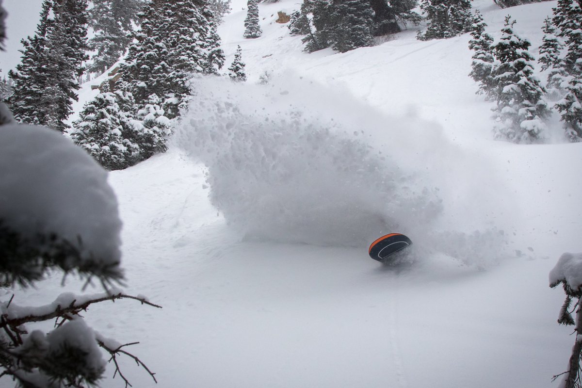 Snowbird's tweet photo. If you’re keeping track, 10” of snow overnight and 22” so far from this storm!

https://t.co/H5D6EHTOp5 https://t.co/gFk8UdQzoW